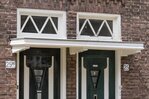 Bovenlichten en voordeuren.
<br/>
Marcel Westhoff, juni 2019